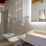 Palazzo Della Torre 202- Modern Historic Apartamento